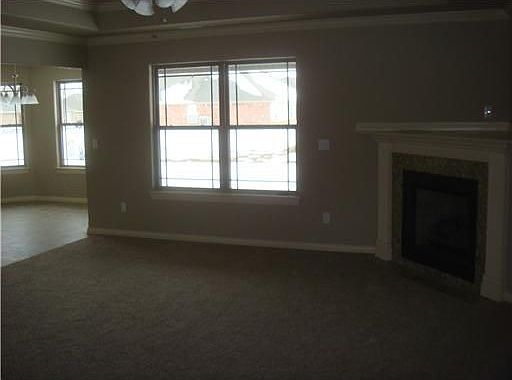 2nd image of 10851 Stonecrop Ln