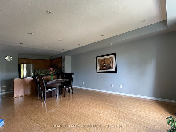 3rd image of 3375 Thomas St #10