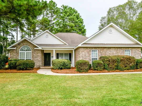 304 Newport Ave, Kathleen, GA 31047