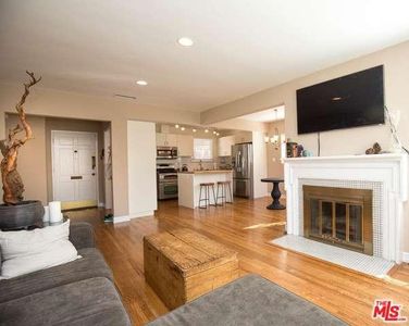 14956 Hartland St, Van Nuys, CA, 91405