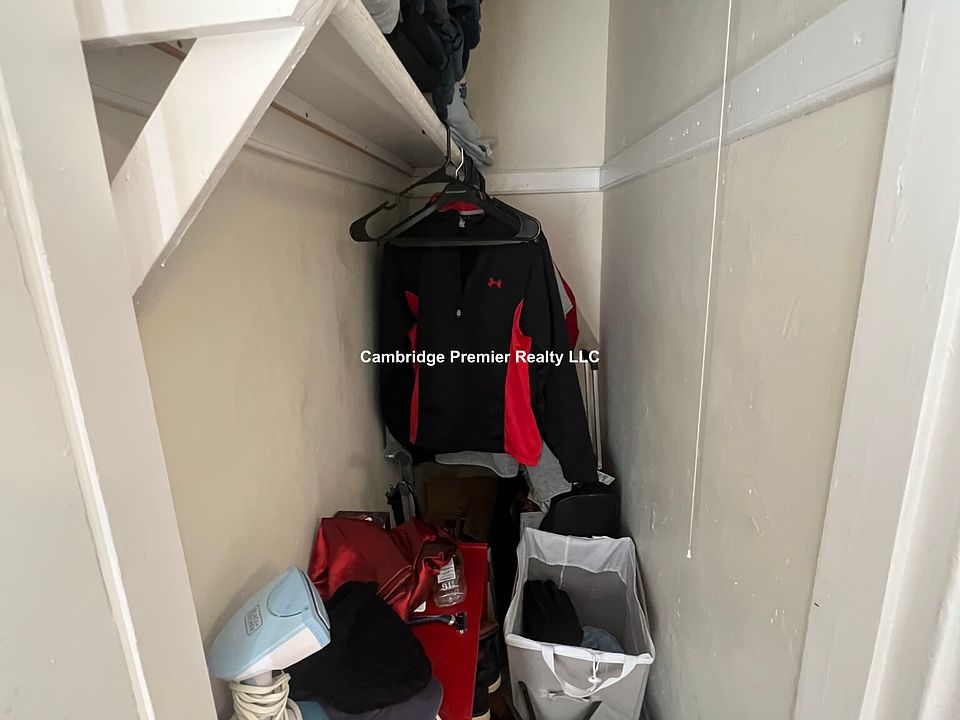 1st image of 117 Burget Ave #3