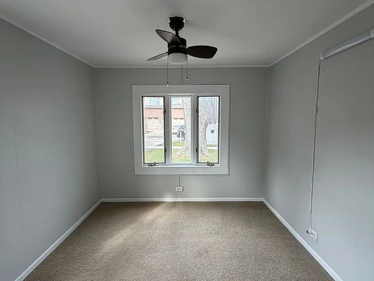 2209 Douglas Ave — Photo 9
