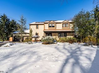 225 Twin Oaks Ter, Westfield, NJ 07090