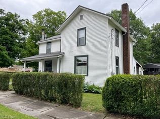 372 Waddell St, Leetonia, OH 44431
