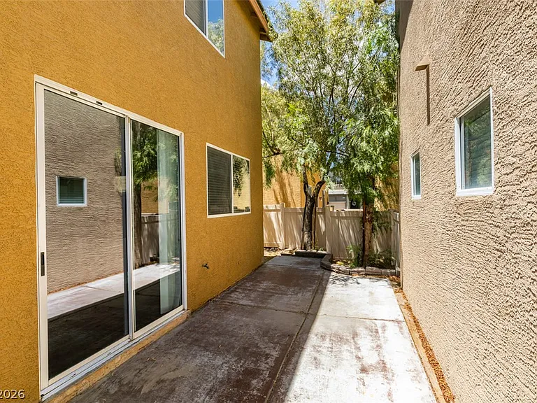 6779 Windingwood St — Photo 34