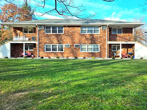 285 Stamets Rd #2 Photo 1