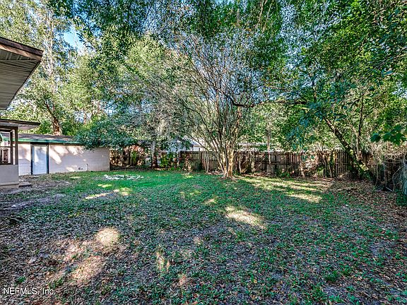 4th image of 3927 RUBY Drive W