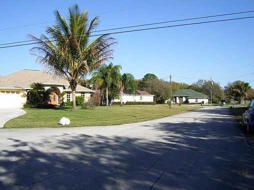 2nd image of 5359 NW Nassau Ln