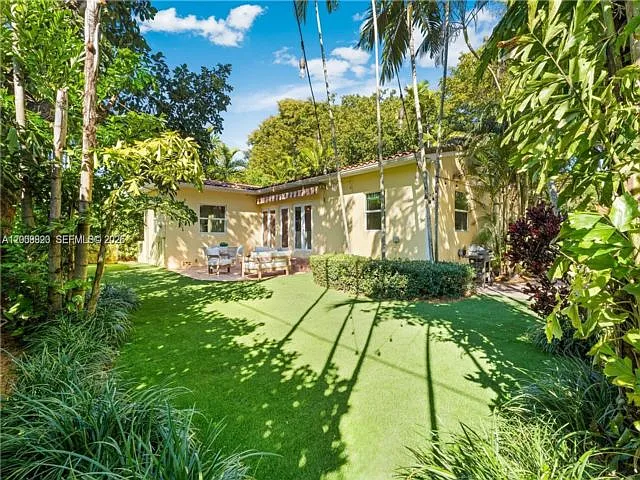 414 Camilo Ave — Photo 5
