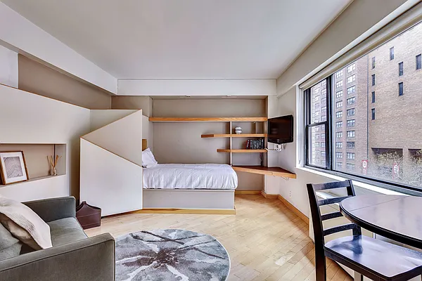 Sold by The Bamberger Group | media 1