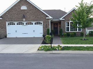 342 Lola Ln, Cottontown, TN 37048