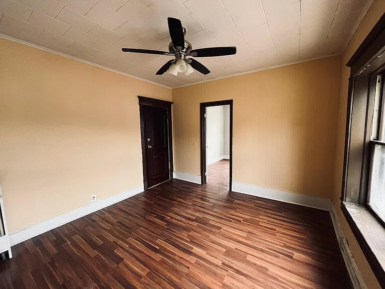 1475 Dwight St #2L — Photo 9