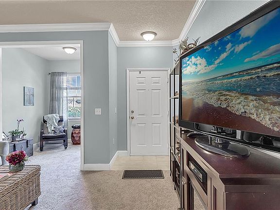 5th image of 430 Southern Pecan Cir #107