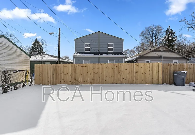 2827 Adams St — Photo 6