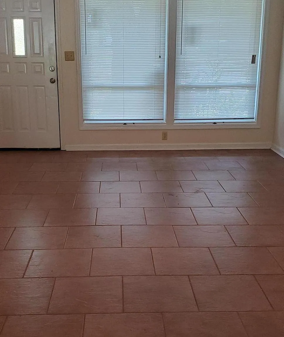 6011 Audubon Dr — Photo 3