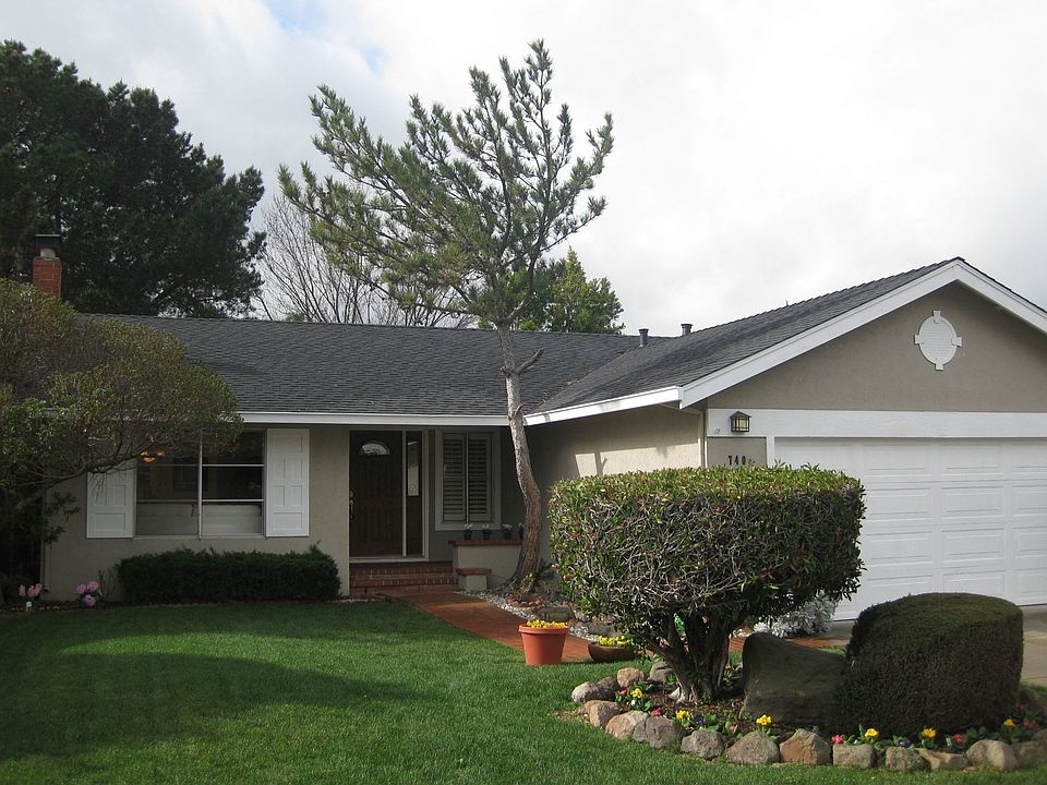1st image of 740 Polaris Ave