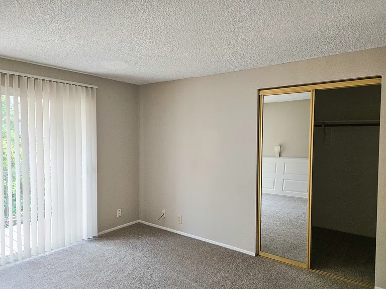 2497 Hyde St SE #2497 — Photo 10
