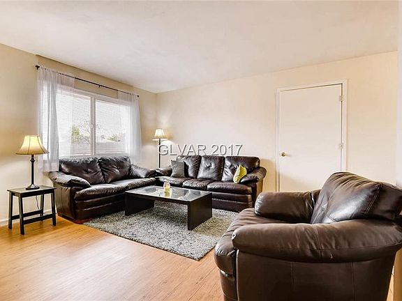 5th image of 704 Harper Cir