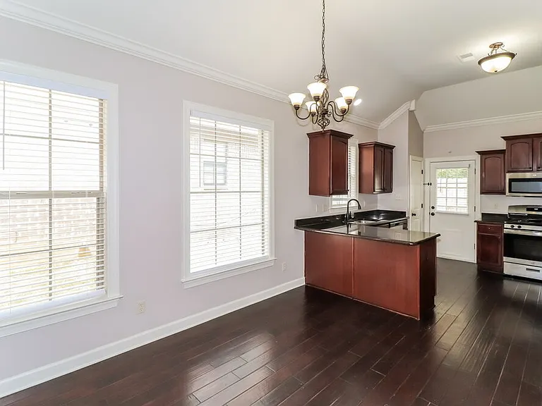 6832 Lagrange Grove Dr — Photo 6
