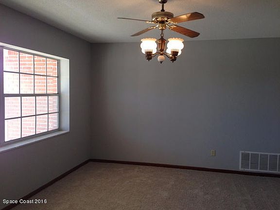5th image of 4196 Holder Park Dr