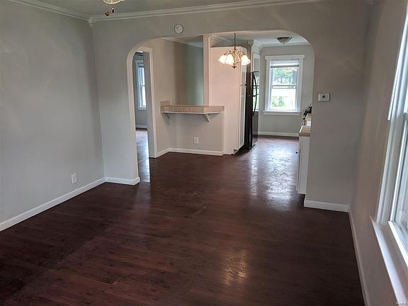 5th image of 2625 E 28th St