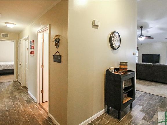 5th image of 260 Willow Oak Dr