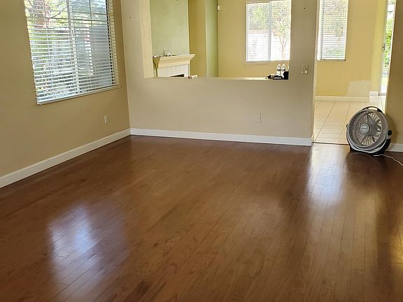4th image of 5553 Lone Pine Dr