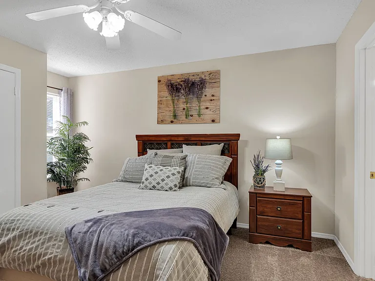 Woodlake Apartments — Photo 13