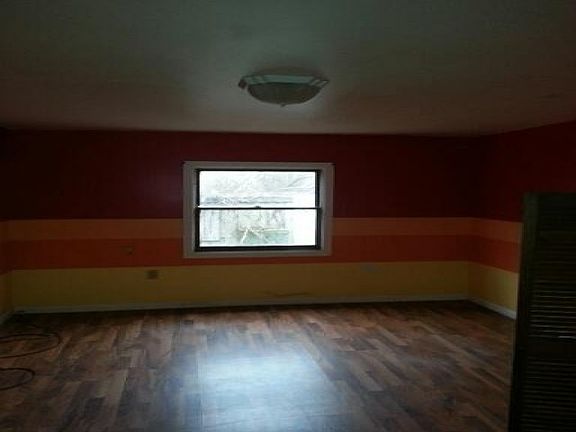 4th image of 2875 W Davis Dr