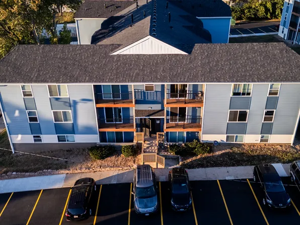 Stonewood Apartments