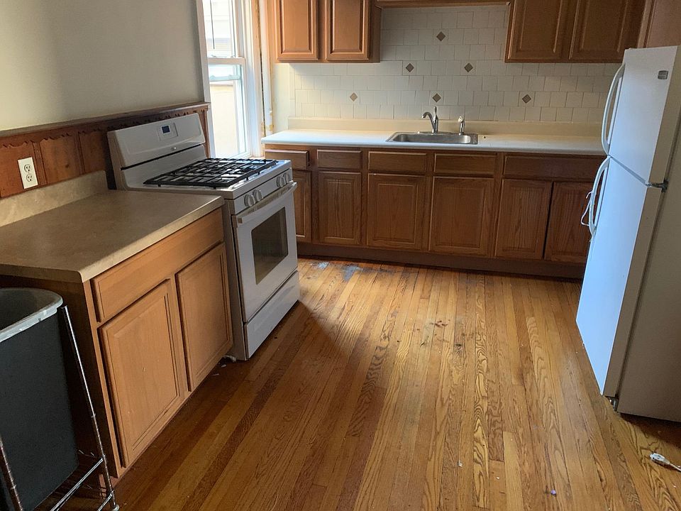 1st image of 51 Atlantic Ave