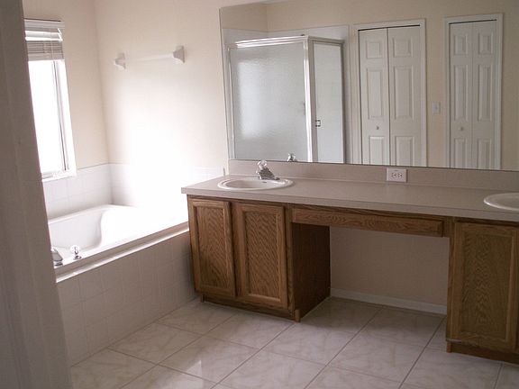 5th image of 10540 Lucaya Dr