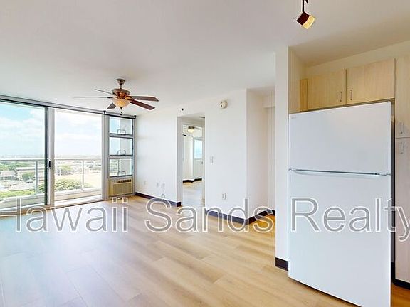 4th image of 94-302 Paiwa St APT 1005