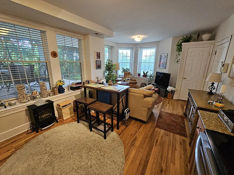 1326 River Rd #2 — Photo 8