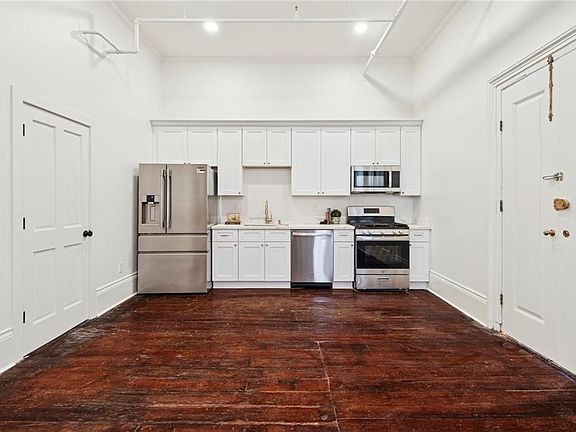 5th image of 524 Governor Nicholls St #301
