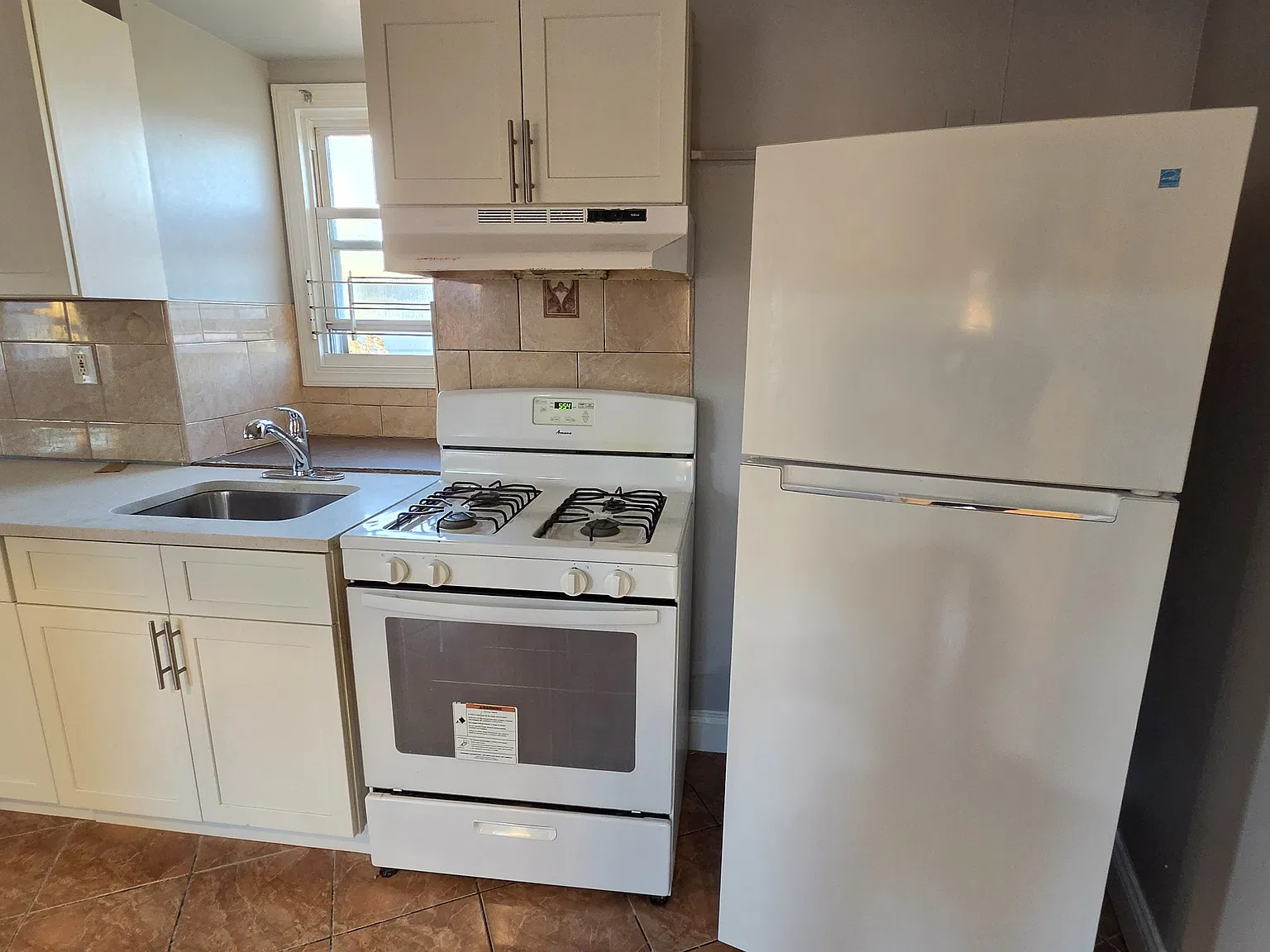 2 bed, $1,850 — Photo 4