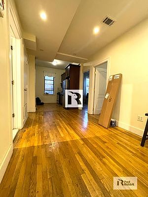 3rd image of 607 Franklin Ave #4A