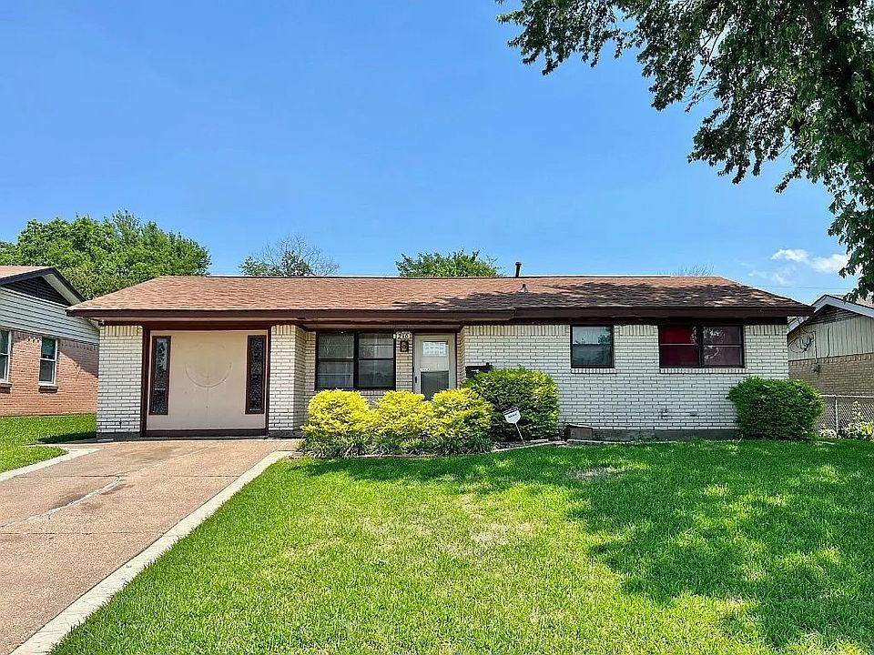 1st image of 1216 E Park Dr