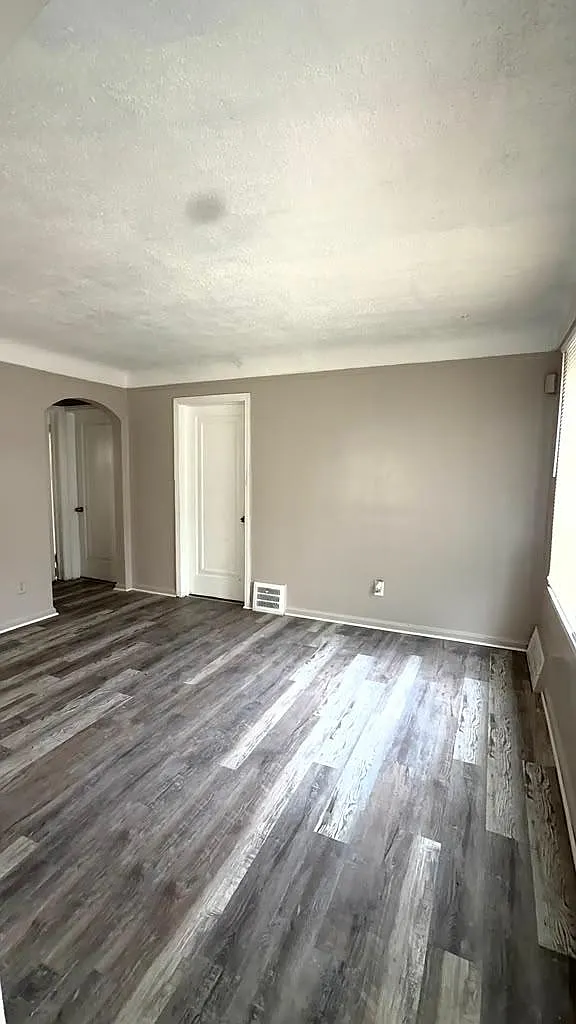 12519 Laing Street - 1 — Photo 2