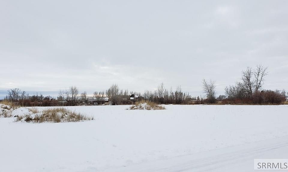 2nd image of 252 Fort Henry Loop