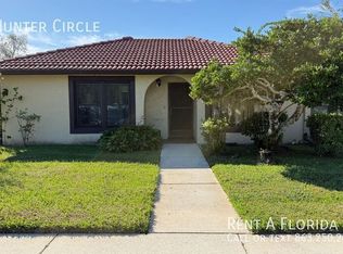 555 Hunter Cir, Kissimmee, FL 34758