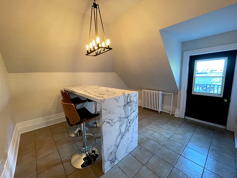 377 Stewart St #6 — Photo 8