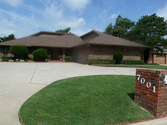 1st image of 7001 Lakepointe Dr