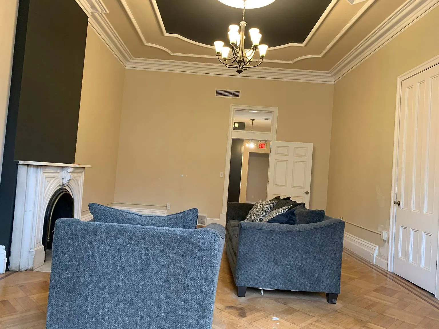 2 bed, 1.0 bath, $1,525 — Photo 1