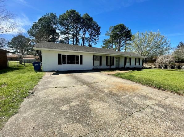 1124 Smith Ln, Monticello, MS 39654