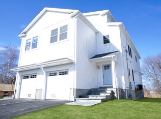 782 Oldfield Rd, Fairfield, CT 06824