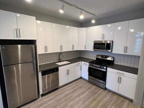 333 S Wells St #609