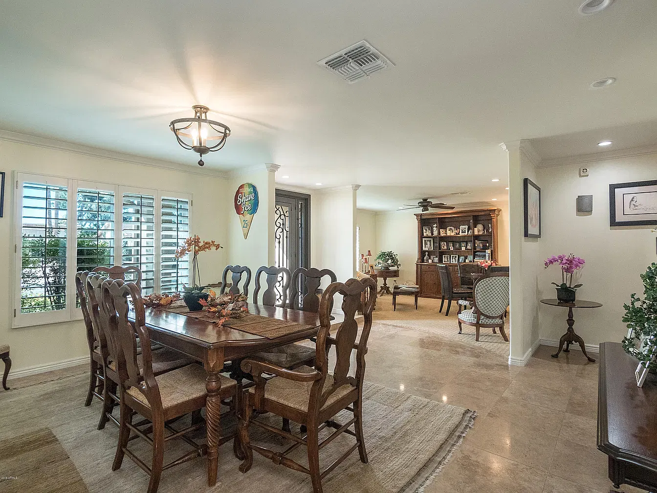4 bed, 2331 sqft, $7,200 — Photo 3