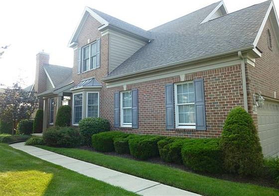 1st image of 44812 Broadmoor Cir S