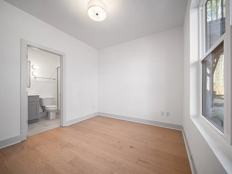 1143 Booth Park Blvd — Photo 30